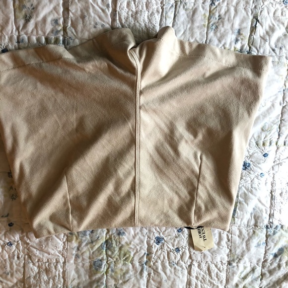 Forever 21 NWT shorts - Picture 4 of 4